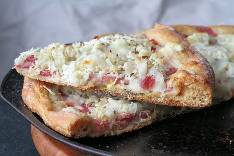 Reuben Pizza