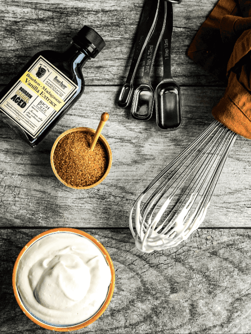 Bourbon Vanilla Whipped Cream