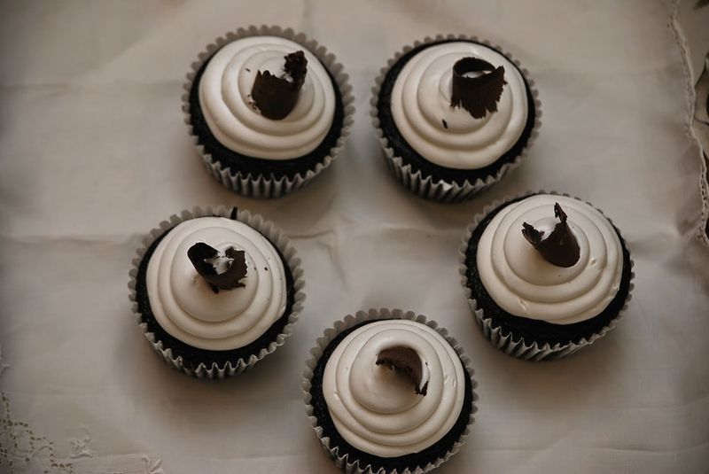 Elegant Black Tie Cupcakes