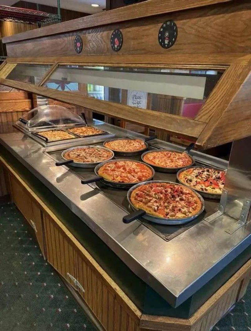 Round Table Pizza Buffet