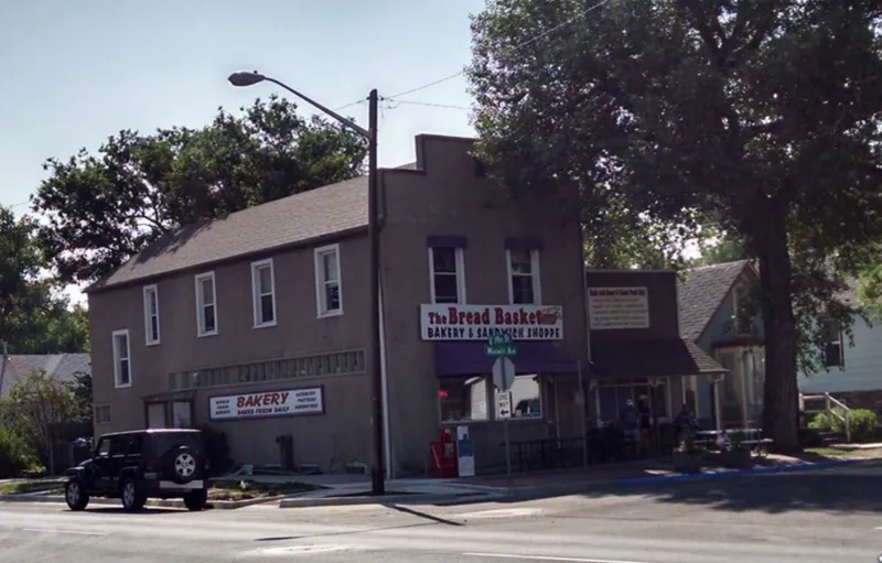 Wyoming: Bread Basket Bakery (Cheyenne)