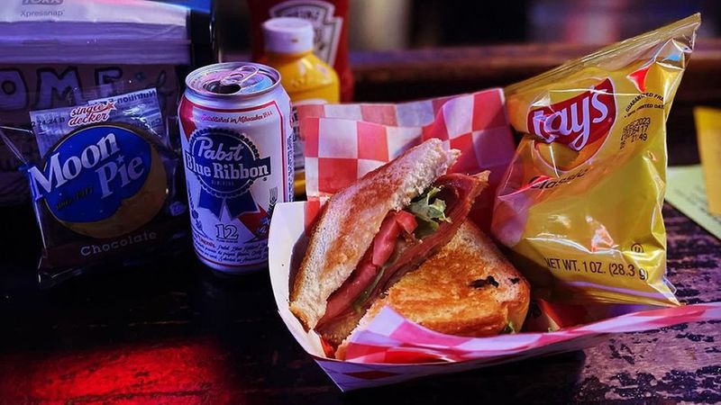 The Recession Special at Robert’s Western World