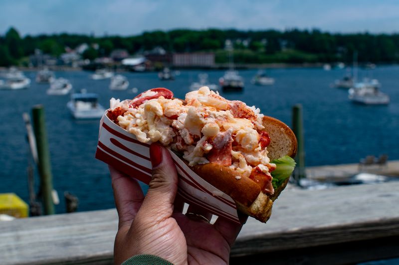Maine - Lobster Roll on the Coast