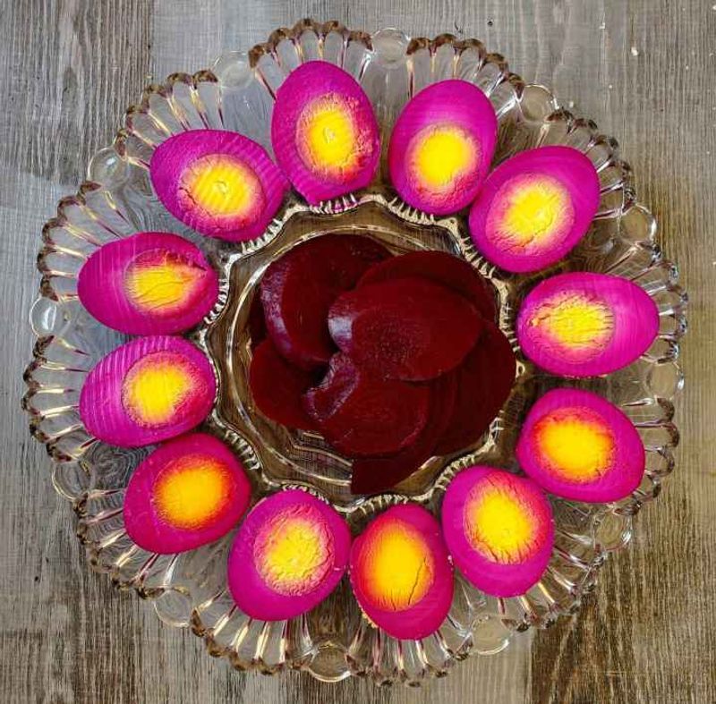 Red beet eggs
