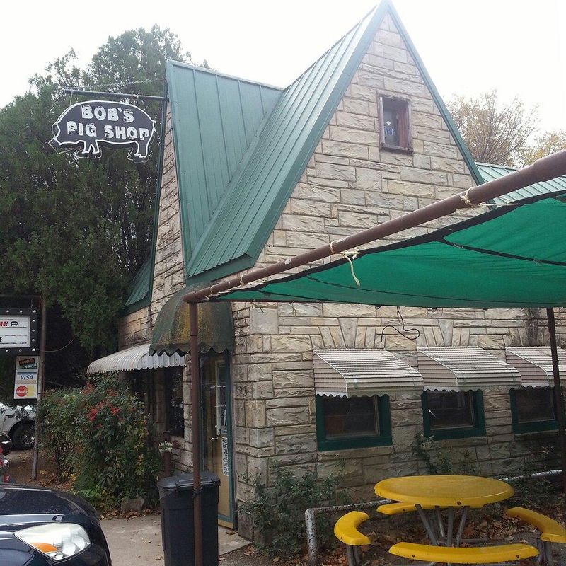 Bob's Pig Shop: Small-Town BBQ Treasure