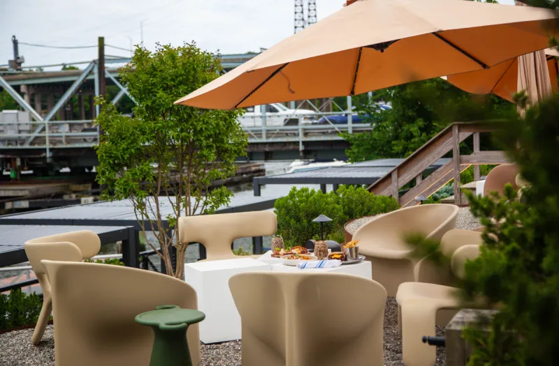 Etcetera Etcetera (Connecticut)