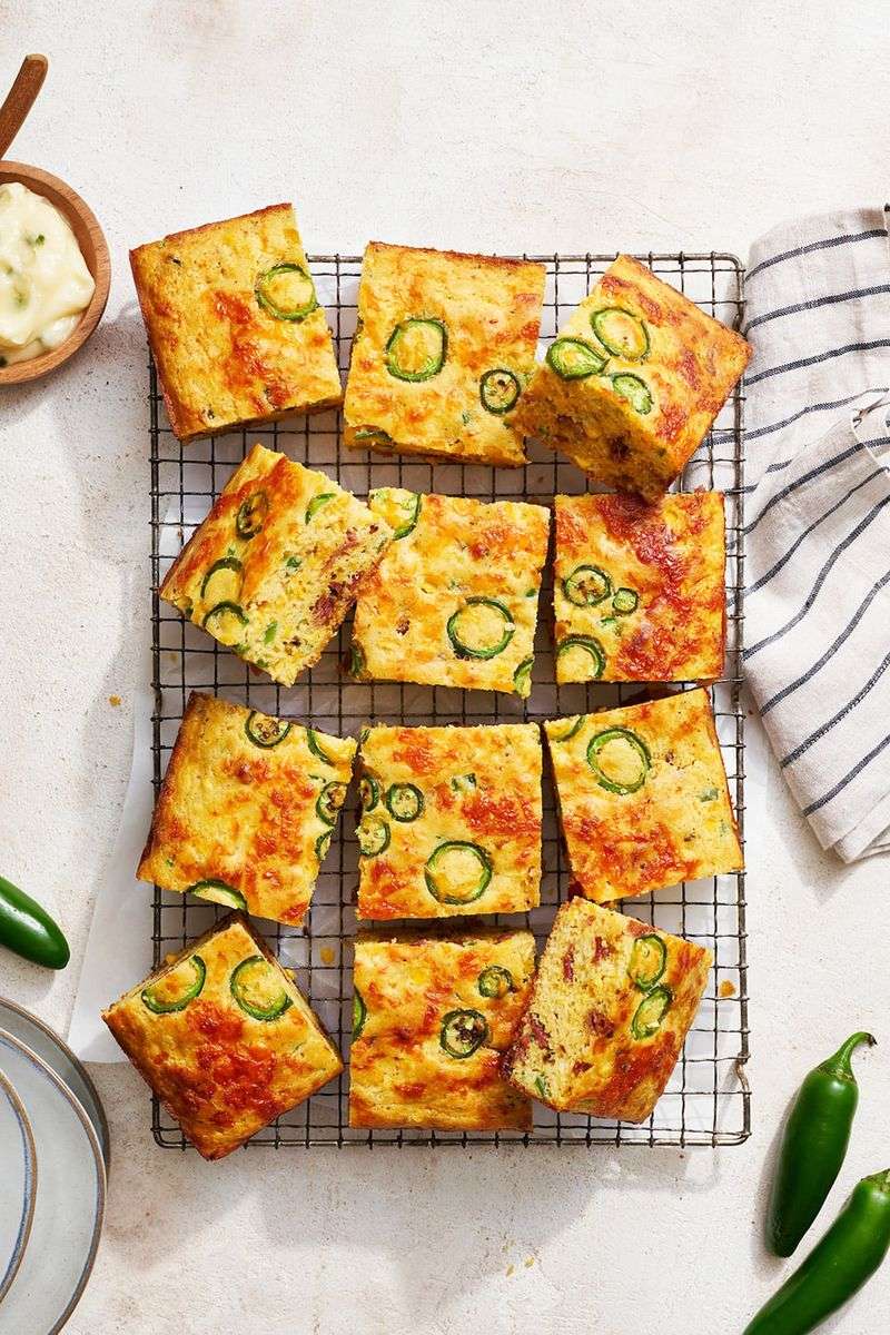 Cheddar and Jalapeño Cornbread Cake