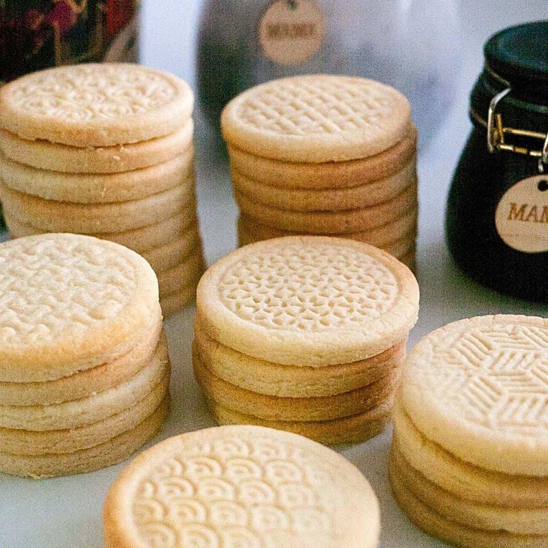 Crisp Sugar Stamped Discs