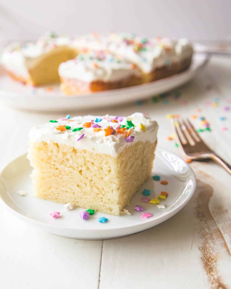 Classic Vanilla Snack Cake