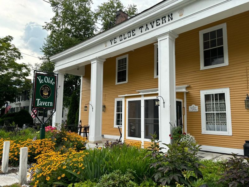 Ye Olde Tavern (Vermont)