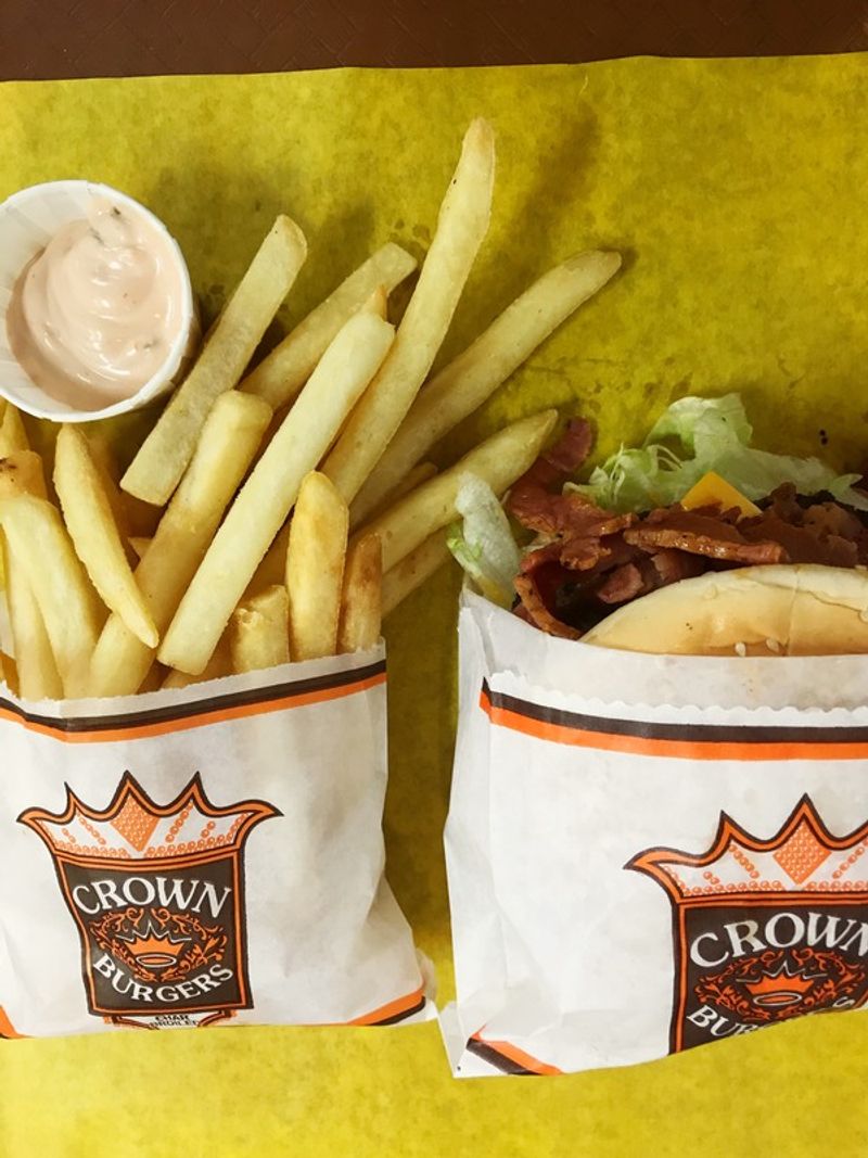 Utah - Crown Burgers Crown Burger with Fry Sauce Fries