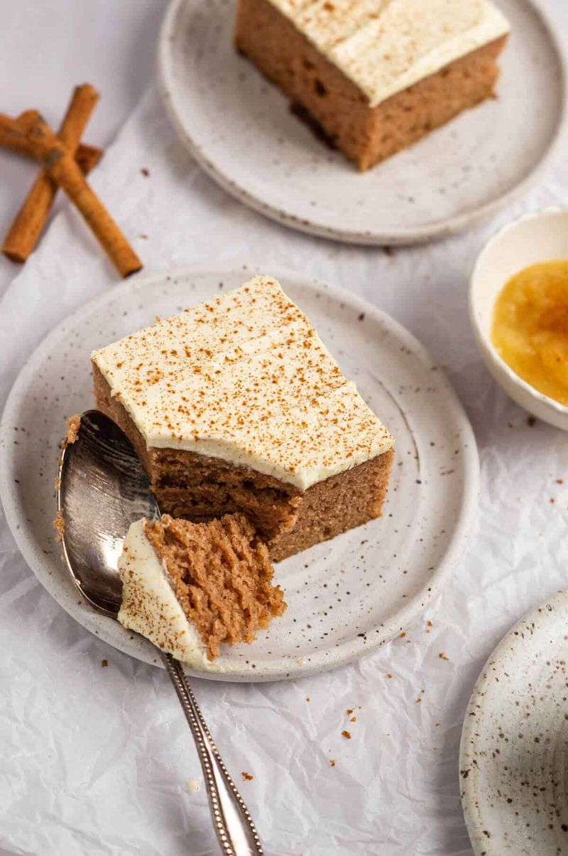 Applesauce Spice Cake