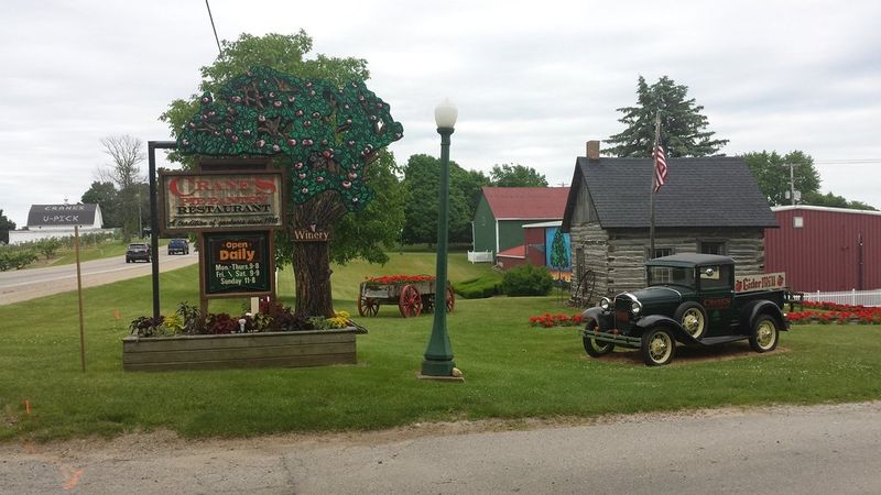 Crane's Pie Pantry Restaurant & Winery