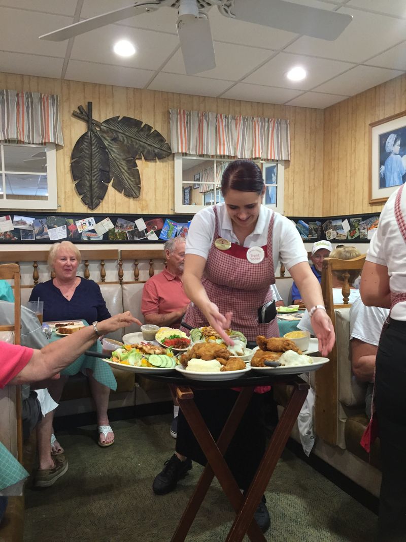 Yoder’s Restaurant & Amish Village — Sarasota