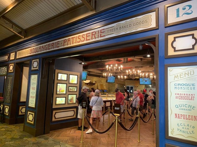 Boulangerie Patisserie Breakfast Before World Showcase Opens