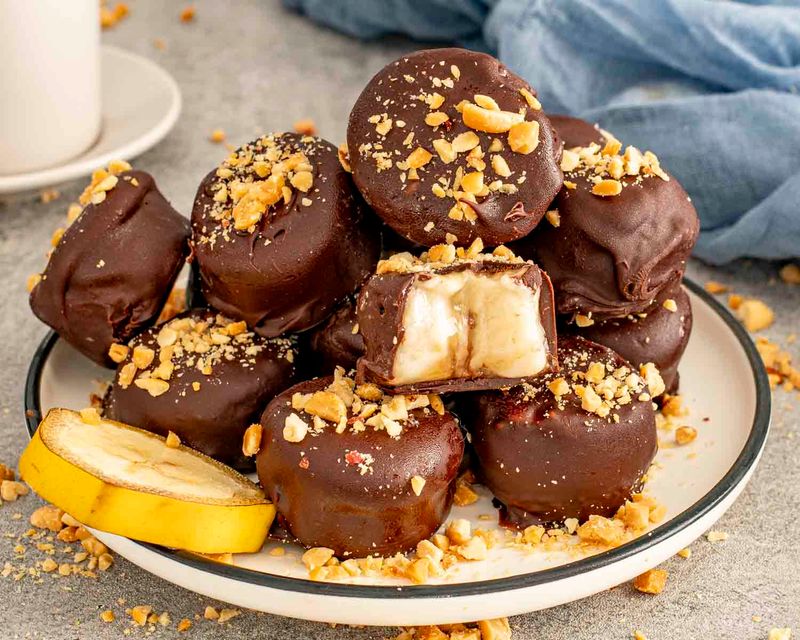 Mini frozen chocolate banana bites