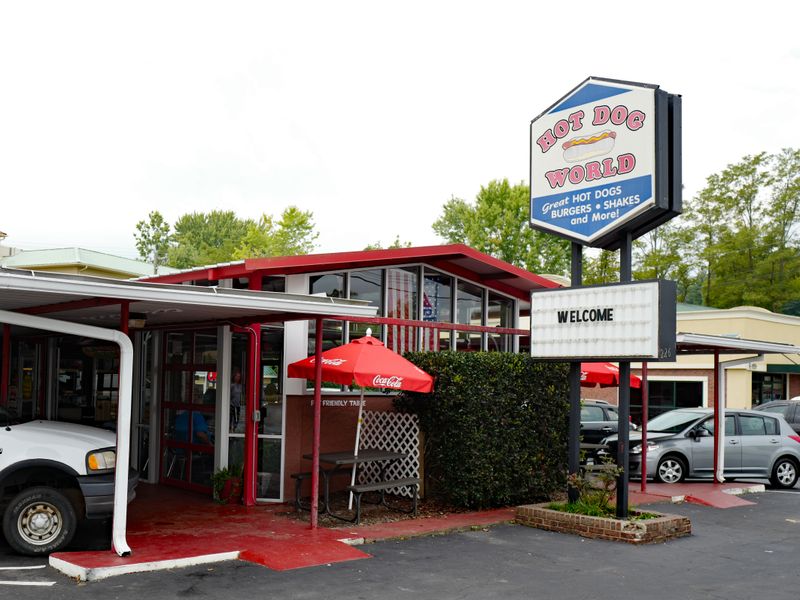 Hot Dog World (Hendersonville)