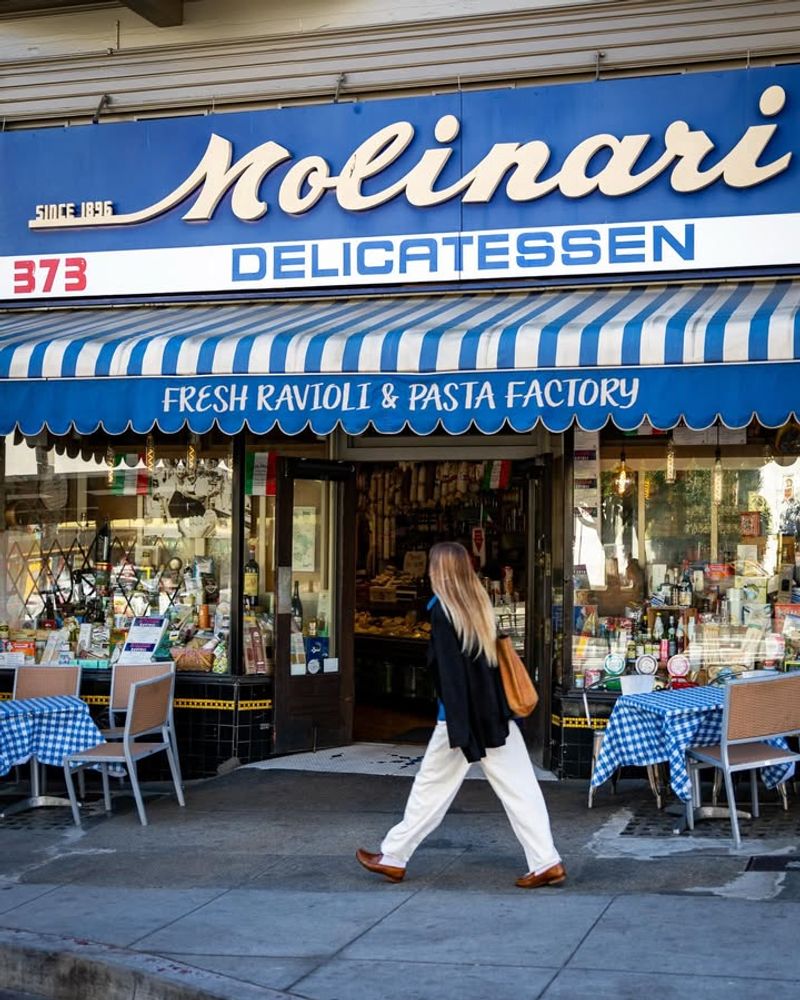 Molinari Delicatessen (San Francisco, California)