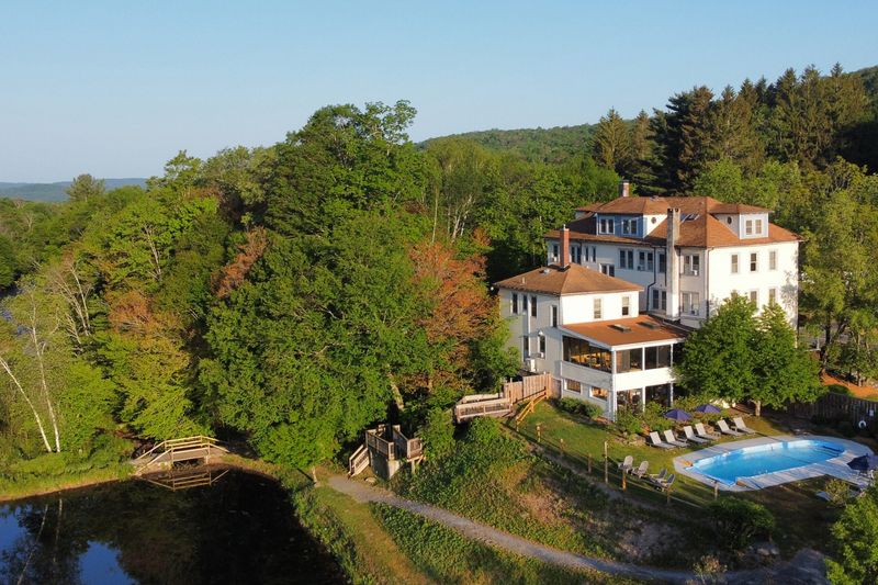 The DeBruce — Livingston Manor (Sullivan Catskills)