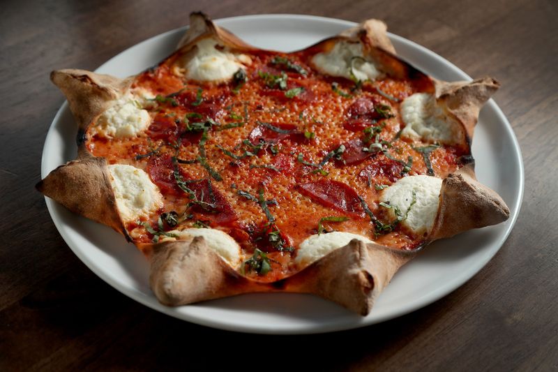 Mister O1 Extraordinary Pizza