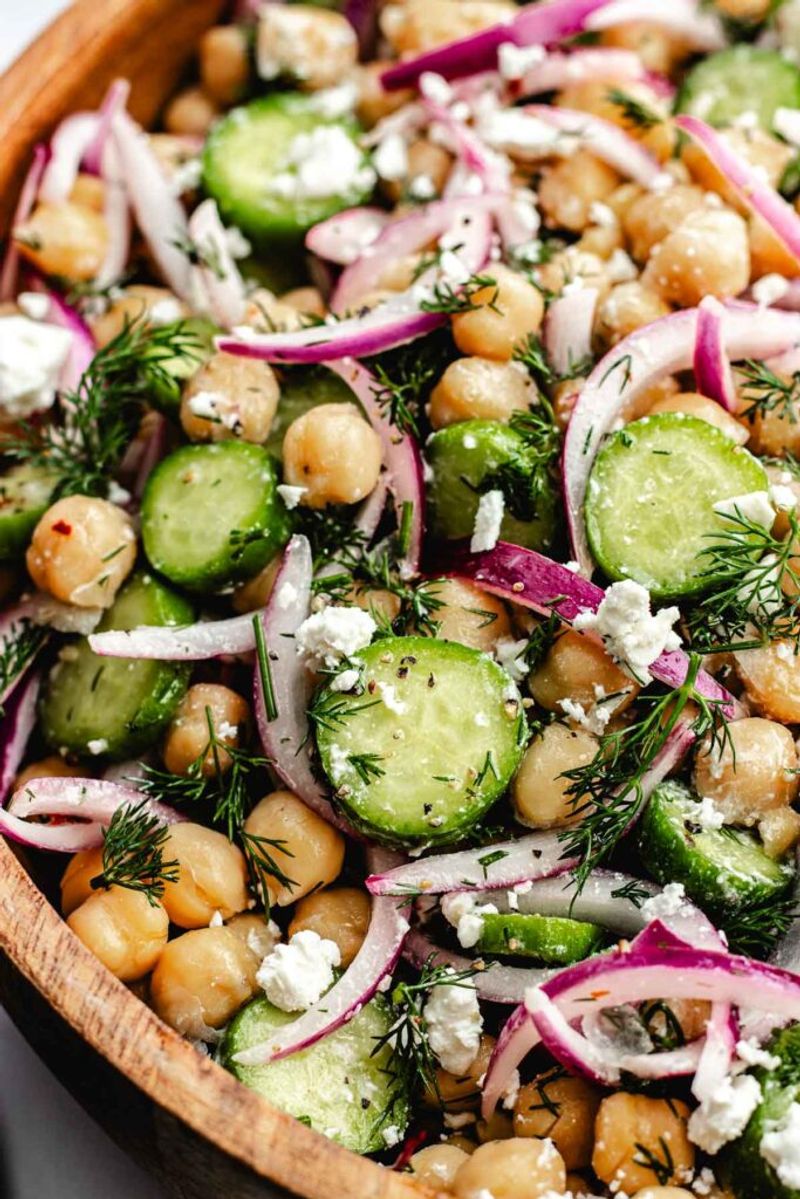 Greek-Style Bowl With Cucumber And Chickpeas