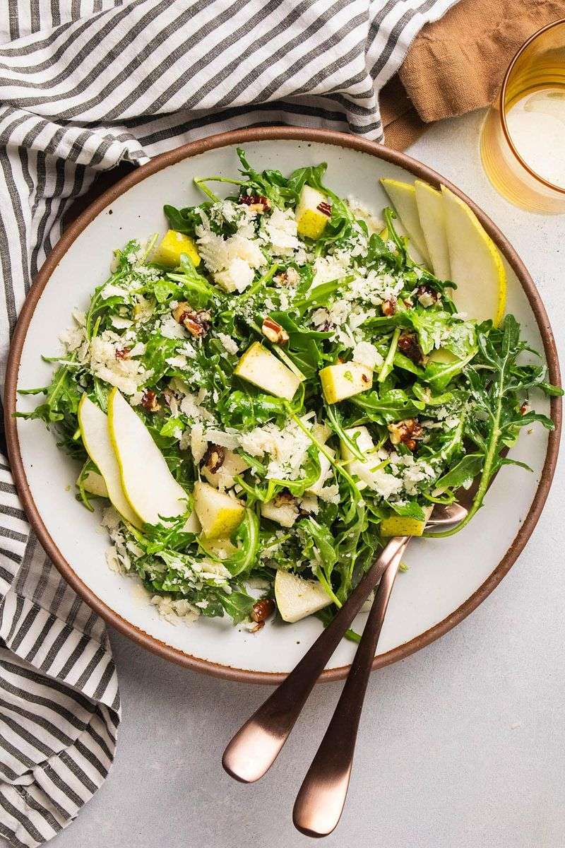 Pear And Arugula Salad