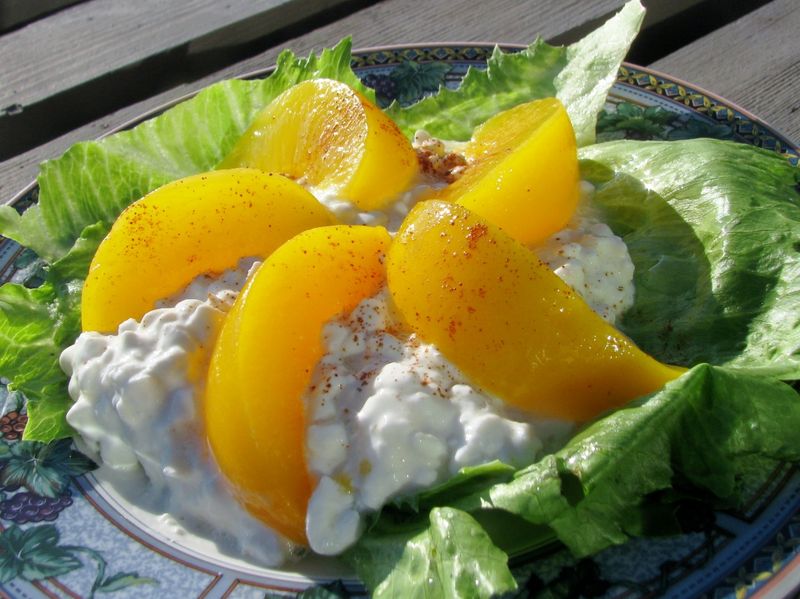 Cottage Cheese and Fruit Plate