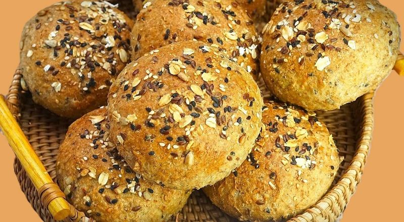 Seeded Multigrain Buns