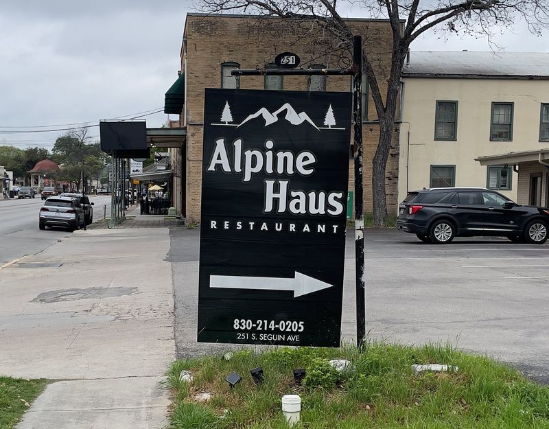 Convenient Downtown Location With Easy Access