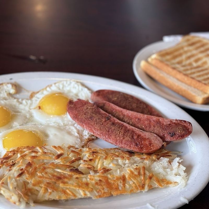 Alaska — Reindeer Sausage with Eggs and Hash Browns