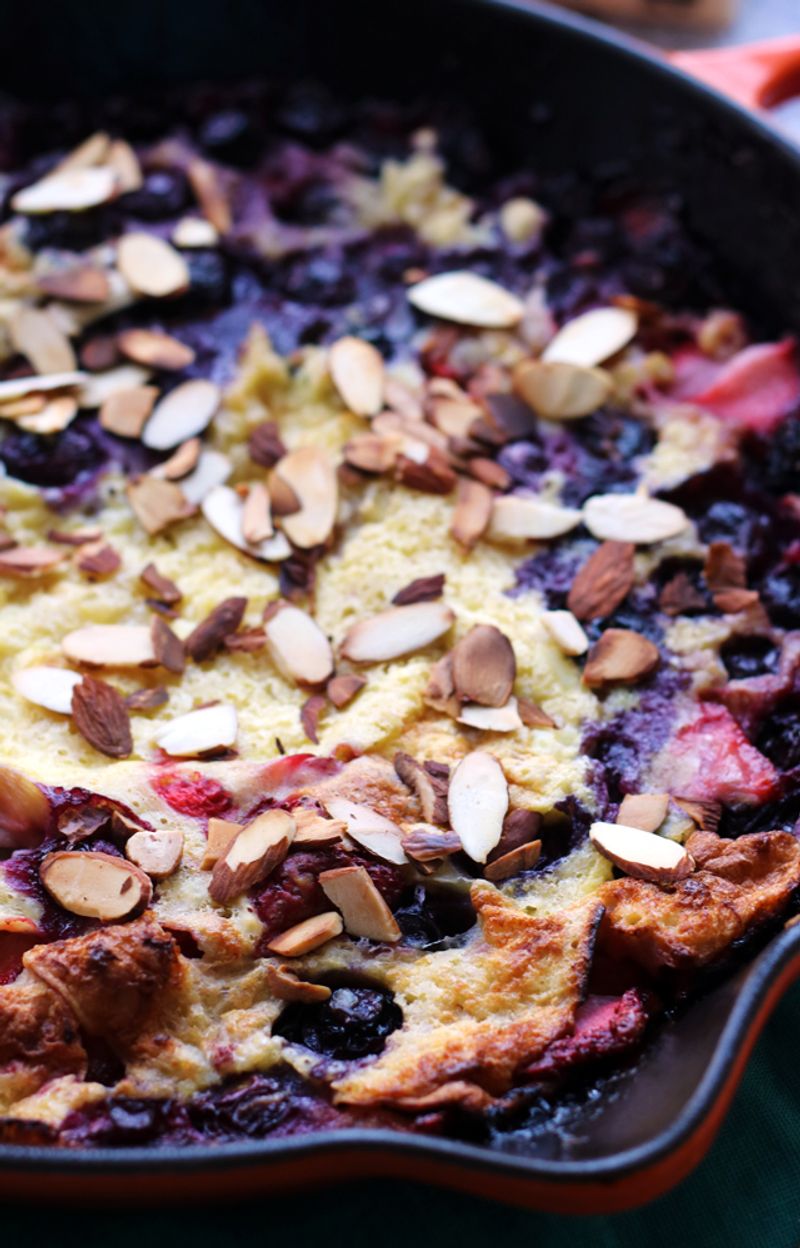 Blackberry Almond Baked Pancake