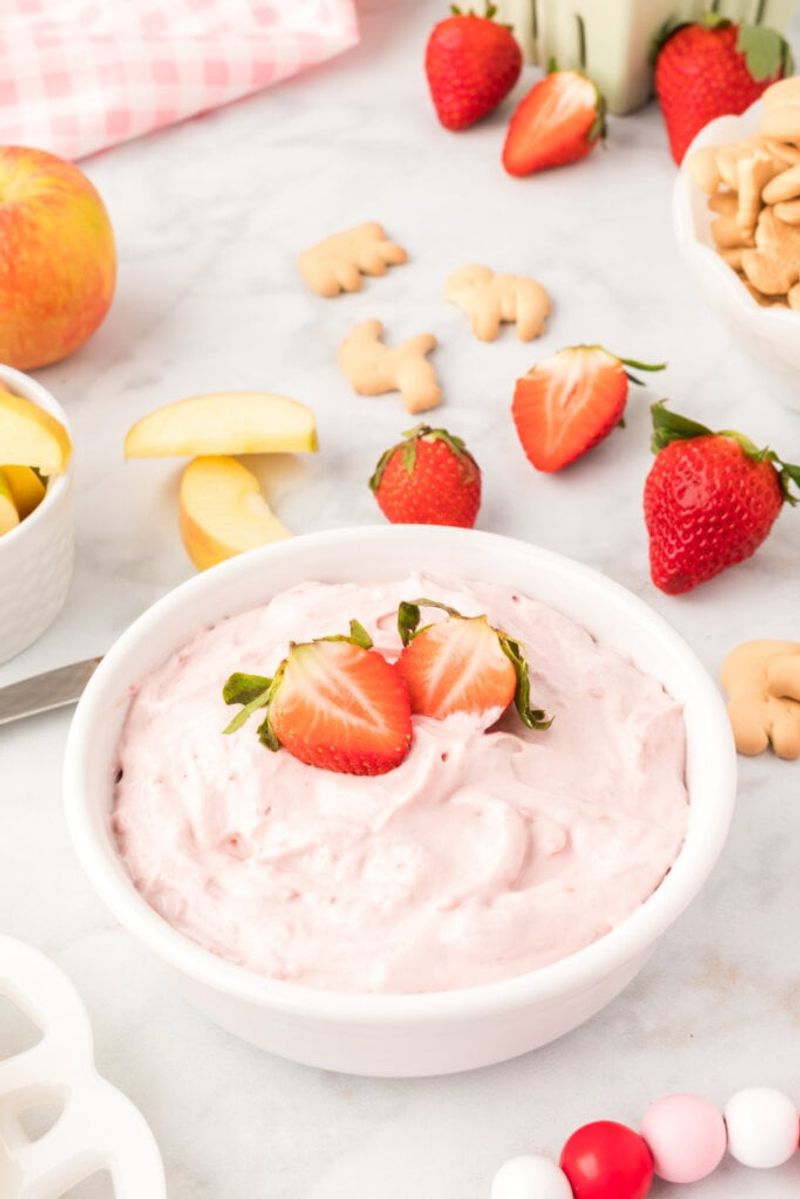 Strawberry Cream Dessert Dip