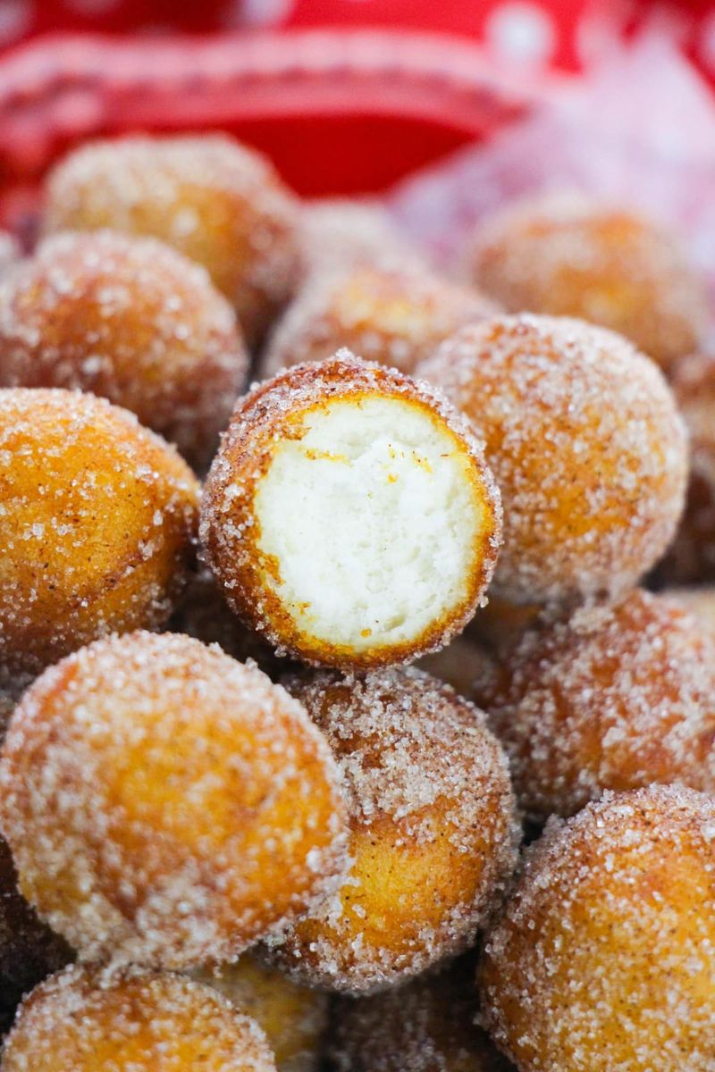 Cinnamon Sugar Easter Donut Holes