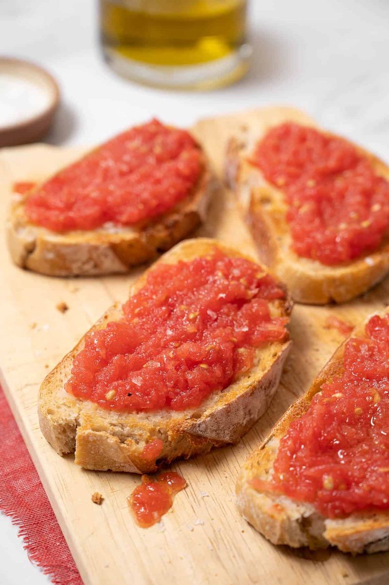 Pa amb Tomàquet (Pan con Tomate)