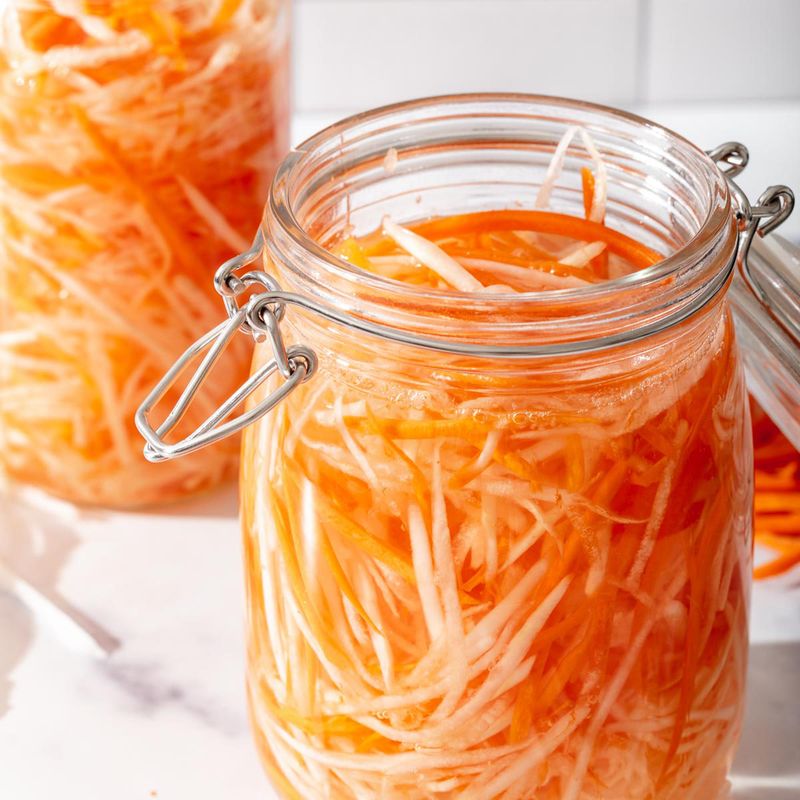 Vietnamese-Style Quick Pickled Veggies