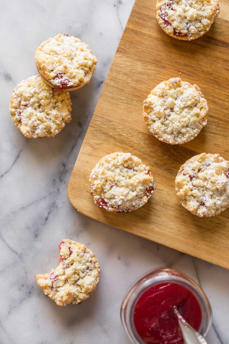 Raspberry Crumble Cookies