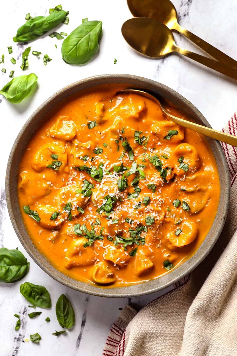 Creamy Tomato Tortellini Soup