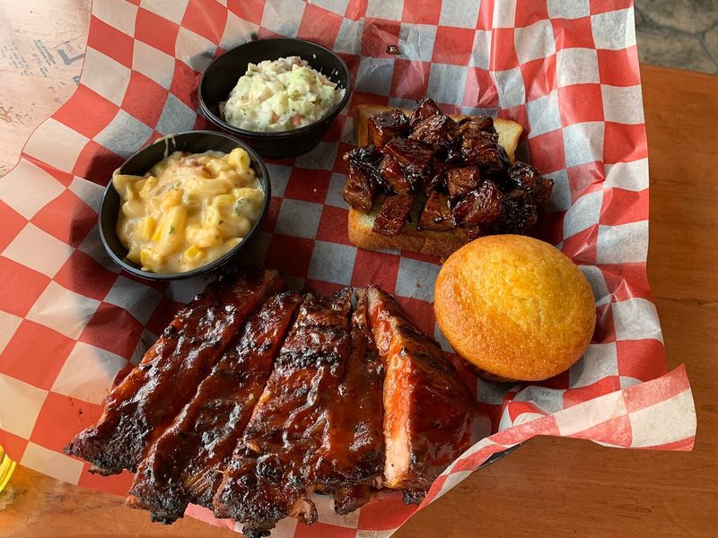 Famous Dave's