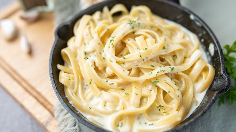 Bland Chicken Alfredo