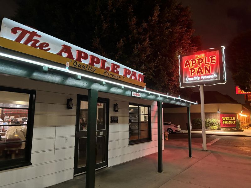 The Apple Pan — Los Angeles, CA