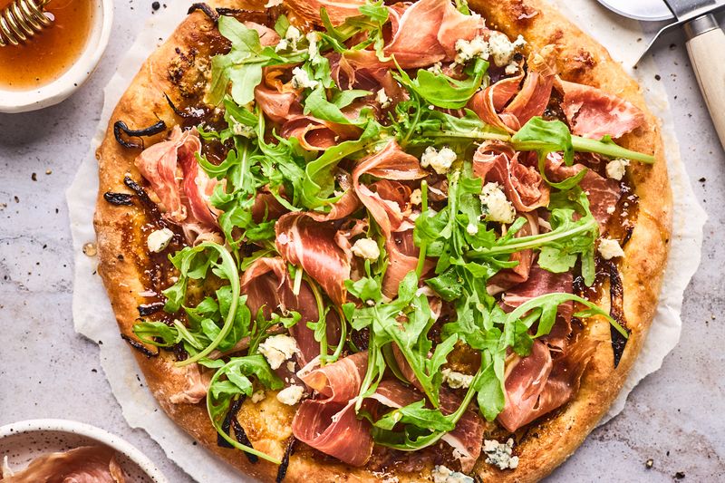 Fig Prosciutto Arugula Pizza