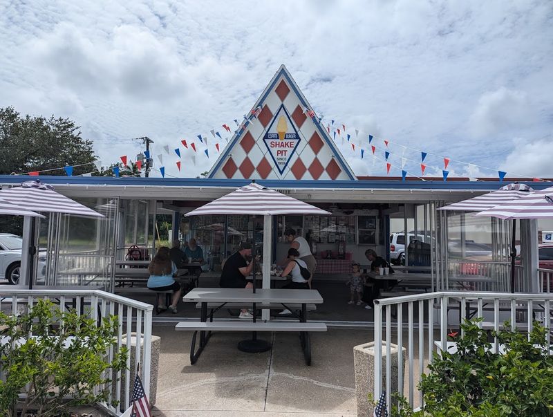 Shake Pit – Bradenton