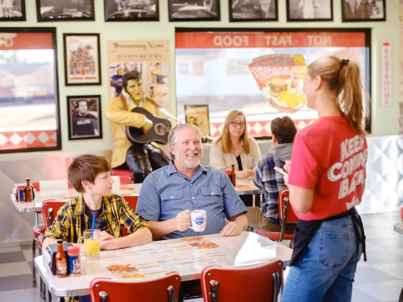 Boomarang Diner — Guthrie