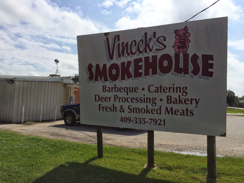 Vincek's Smokehouse (East Bernard)