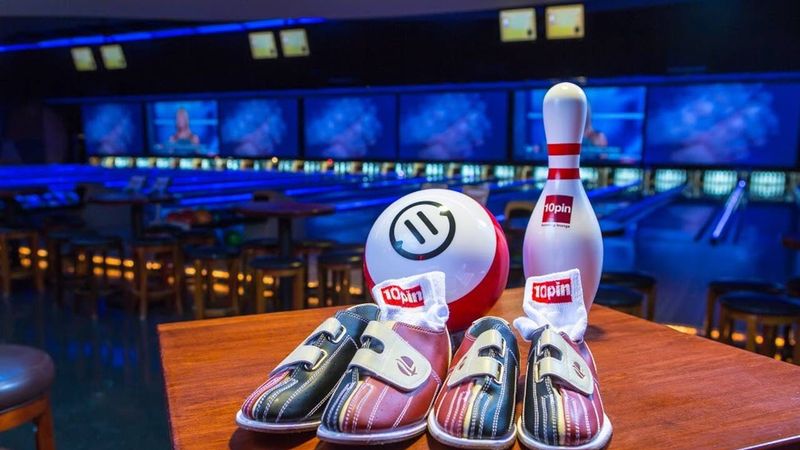 10pin Bowling Lounge