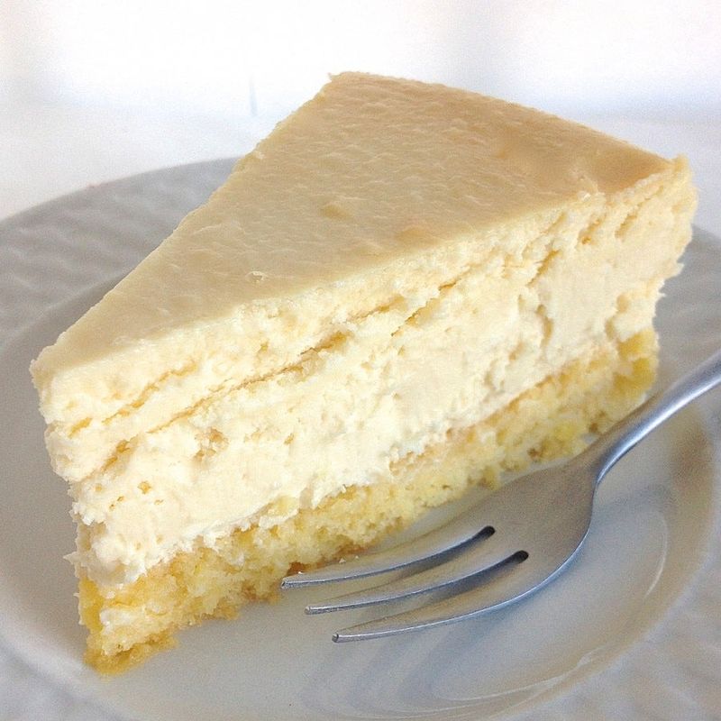 Sponge Cake–Crust New York Cheesecake
