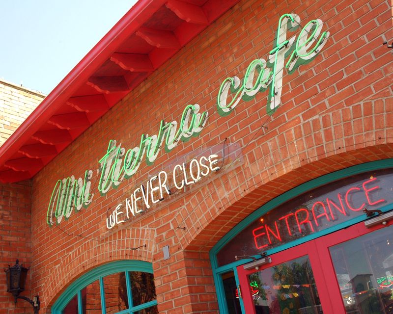 Mi Tierra Cafe y Panaderia - San Antonio