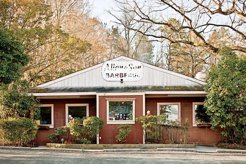 Allen & Son Bar-B-Que