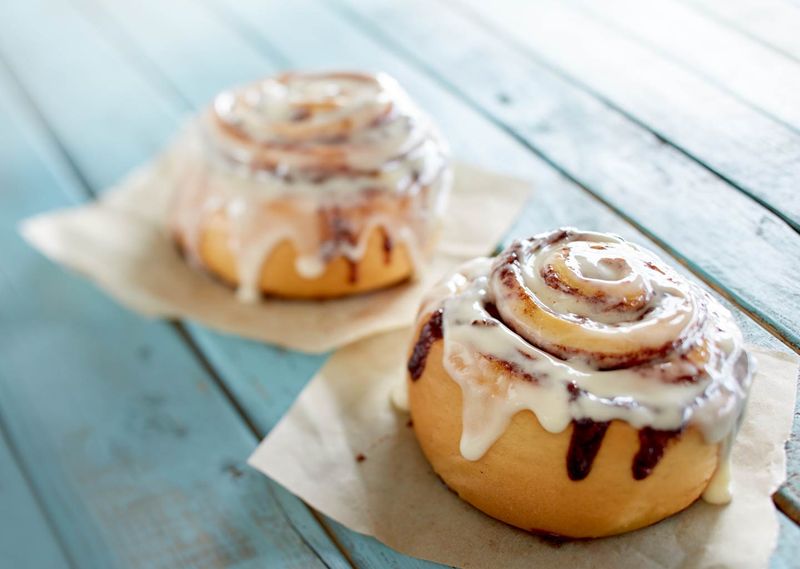 Cinnabon Classic Roll