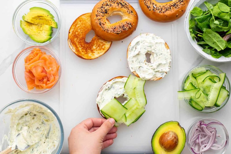 Bagel Thin With Cream Cheese And Everything Seasoning